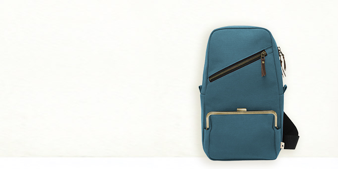 縦型がま口ボディバッグ