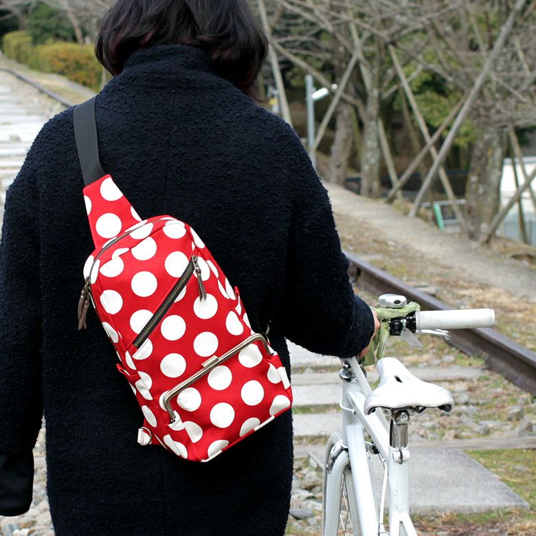 受注生産品】縦型がま口ボディバッグ【帆布・唐草/水玉】 | がま口の