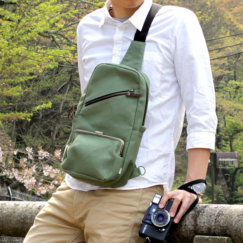 受注生産品】縦型がま口ボディバッグ【帆布・無地】 | がま口の専門店