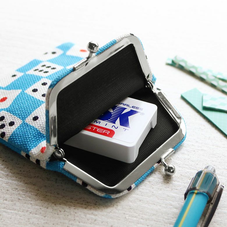 がまポチ袋【禍転じて】フリスクを入れたイメージ