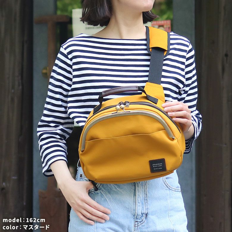 在庫商品】がま口ポシェット型ボディバッグ【コーデュラ（R