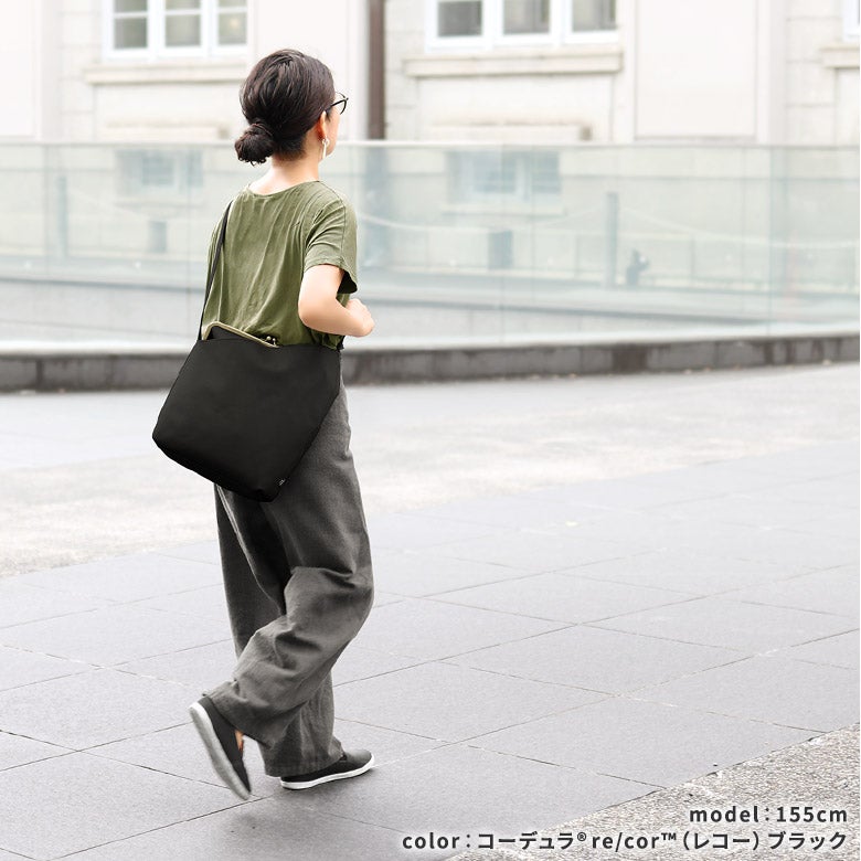 がま口縦型ワンショルダーバッグ【Sarei コーデュラ(R) re/cor(TM)（コーデュラレコー）・MONTANA（N）】