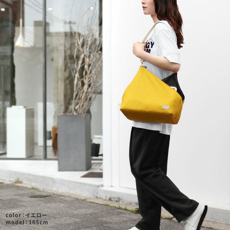 在庫商品】がま口スクエアワンショルダーバッグ【Sarei MONTANA