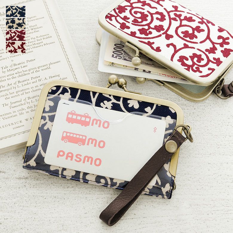 在庫商品】ストラップ付き横型がま口パスケース【帆布・蛸唐草】 [M便