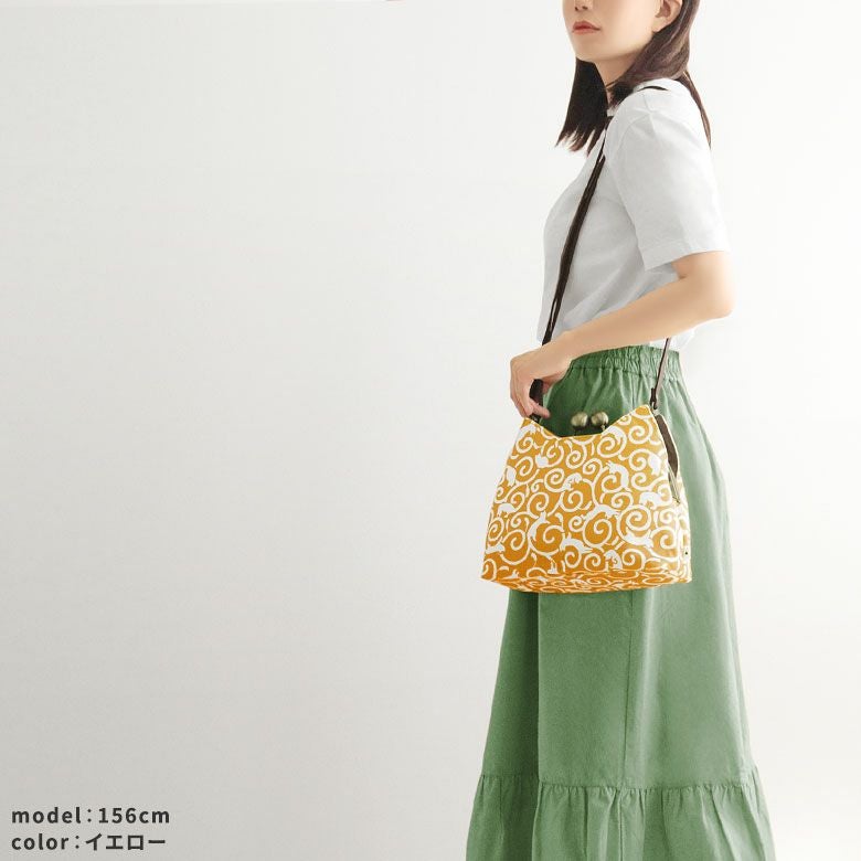 がま口にゃんこポシェット【ねこ唐草】