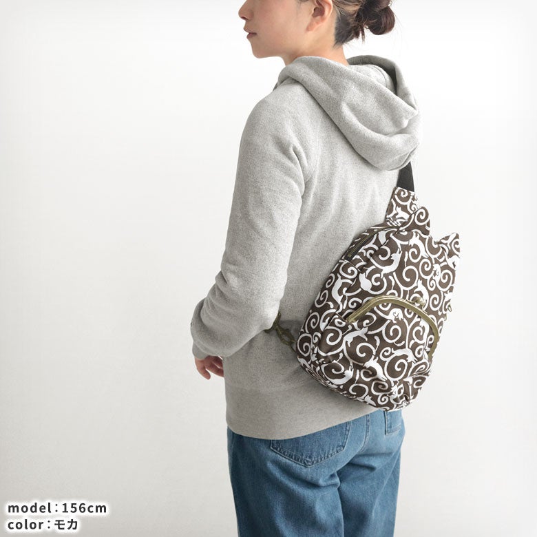 がま口にゃんこボディバッグ【ねこ唐草】モカ