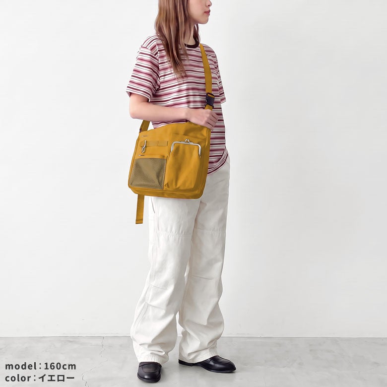 ジレバッグ【Sarei NEUTRA】　女性モデル着用イメージ