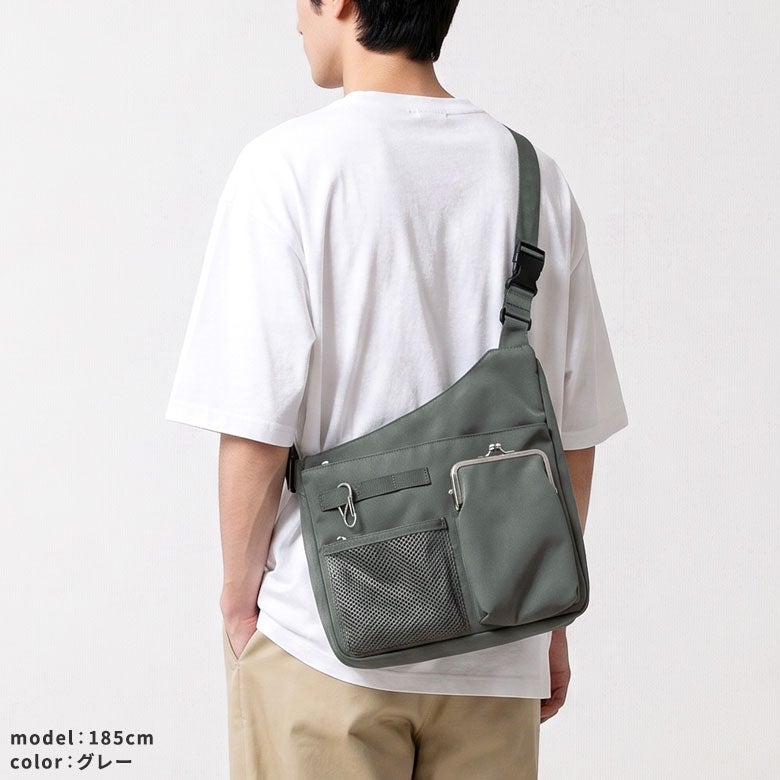 ジレバッグ【Sarei NEUTRA】　男性モデル着用イメージ